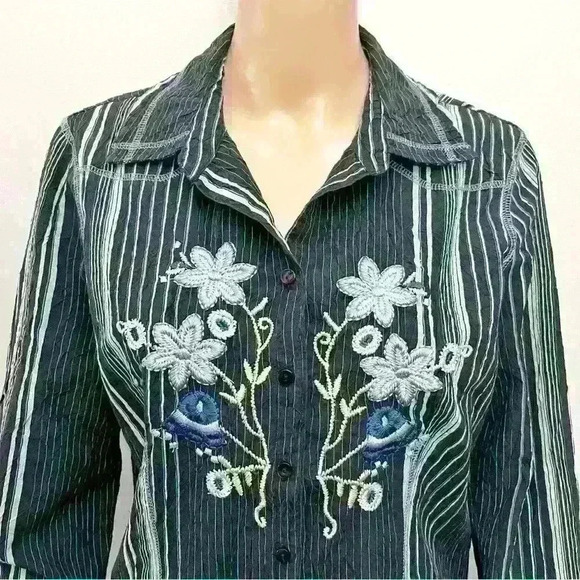 Vintage Y2K Boho Floral Embroidery Stripes Button  Down Blouse Shirt. - Picture 2 of 13